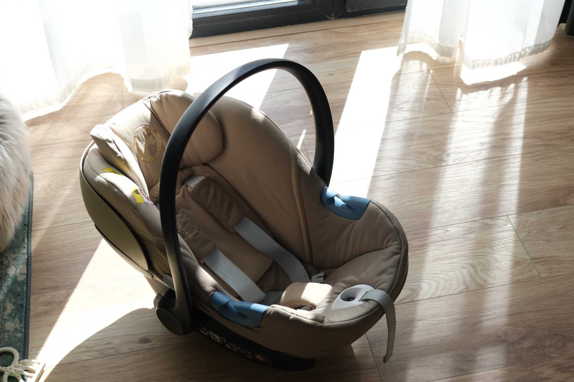 [PREȚ NOU -60%] Scoică/scaun auto i-size Cybex Aton M Classic B