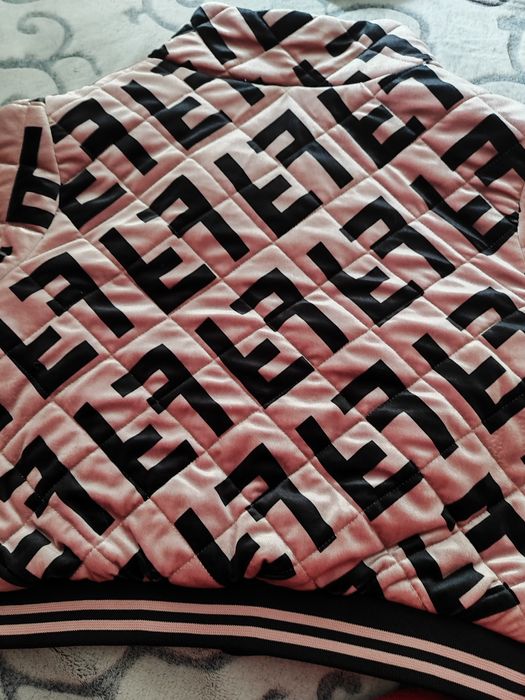 Плюшено яке тип горнище за момиче или много слаба жена