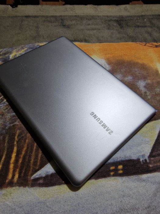 Leptop ultrabook Samsung NP530U3B I5 SSD 256GB