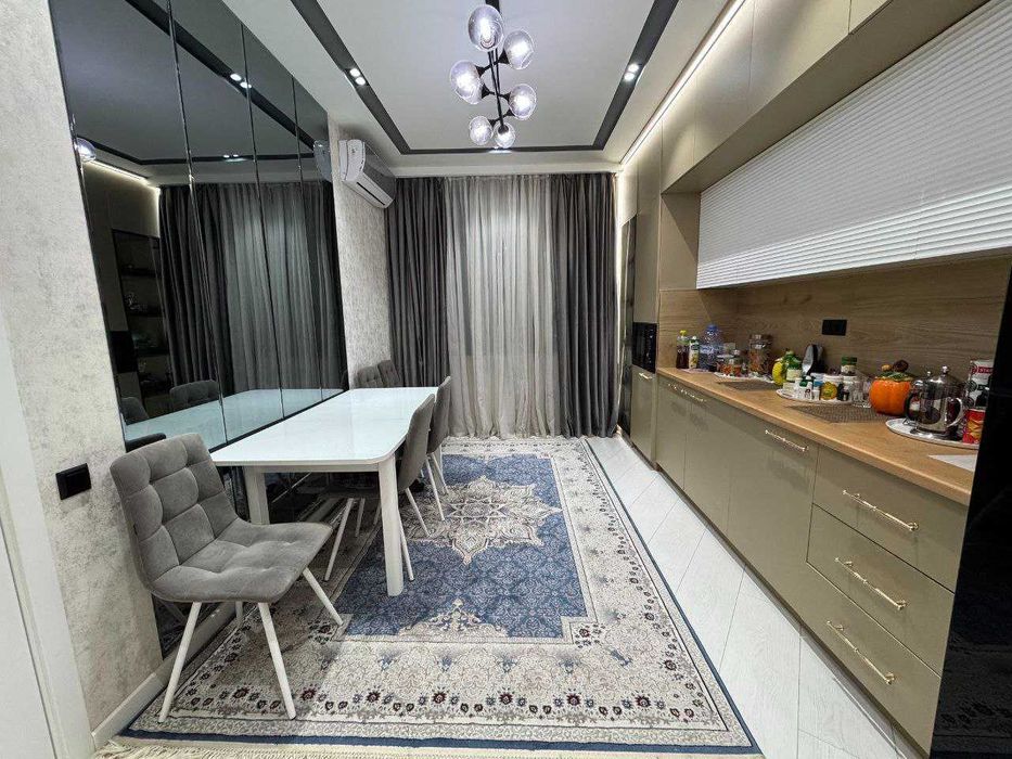 ПРОДАМ !!! Недалеко от Минор метро/ Ц 5/ Алайский 3ёх комн    ID03