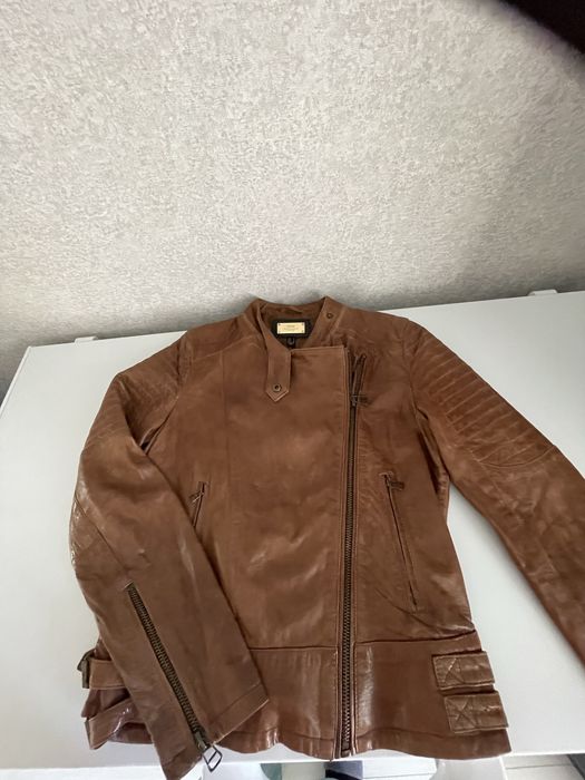 Продам одежды б/у в отличном состоянии