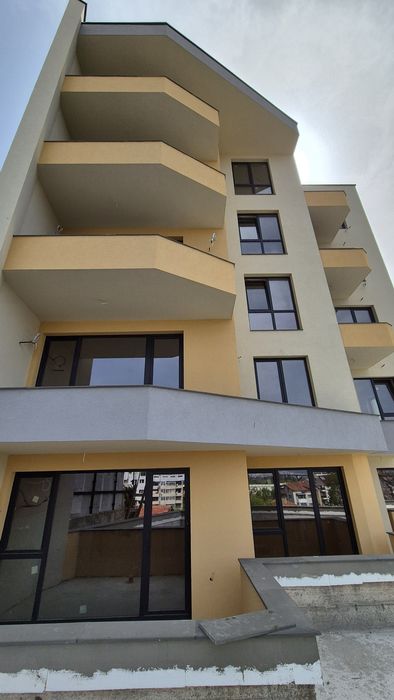 Продава се Тристаен апартамент в Варна, Аспарухово - 113 кв.м за 1142 €/кв.м - Снимка #2