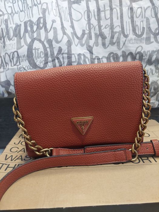 Дамска чанта Guess Downtown Chic Mini Xbody Flap