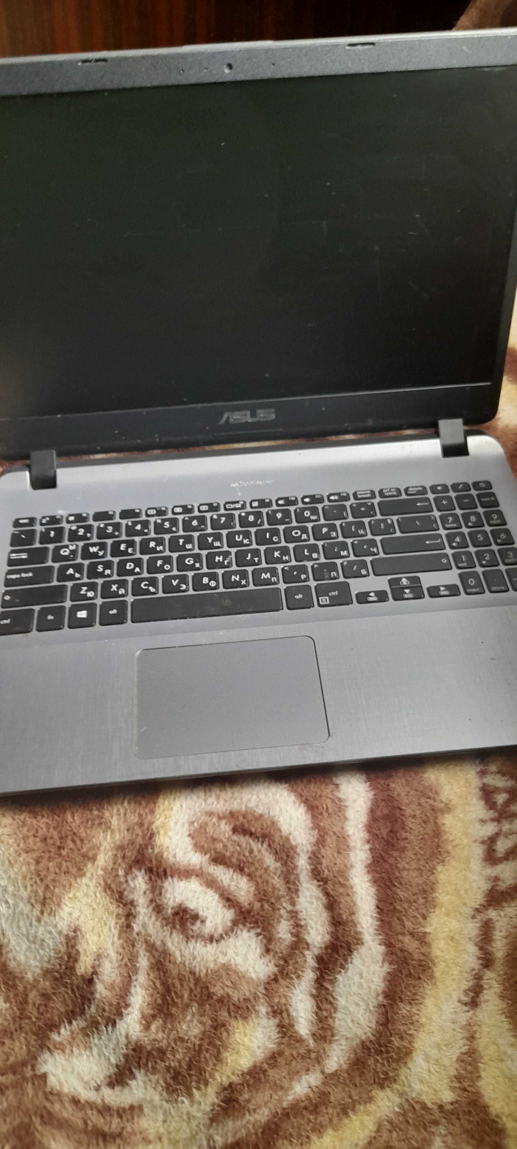 Използван лаптоп asus