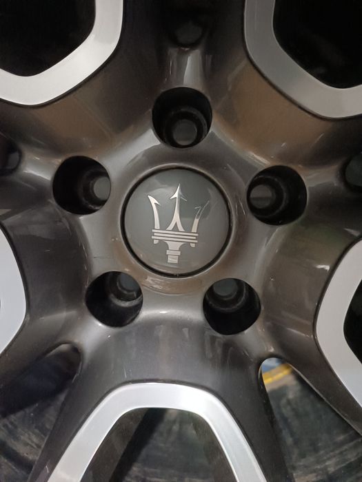 Джанти с гуми   265/50/19 5х114.3 Bridgestone