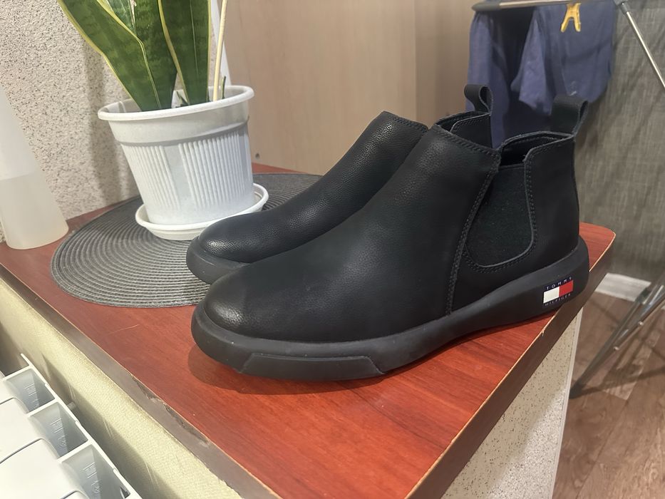 Продам ботинки мужские
