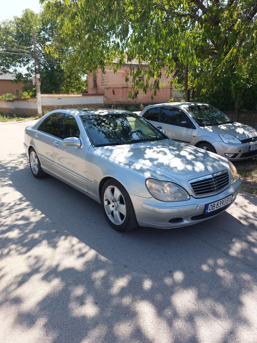 Продавам Мерцедес S 320