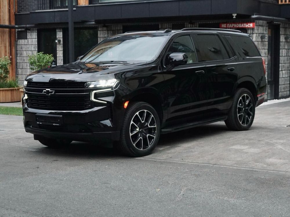 Chevrolet Tahoe передняя решетка облицовка 2024
