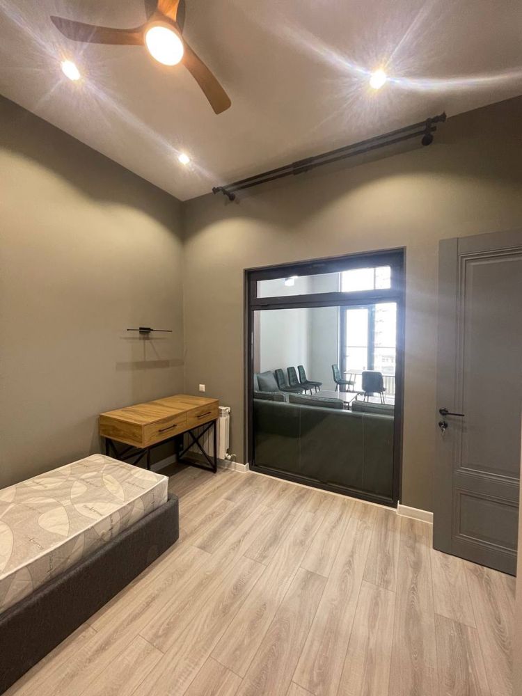 Аренда! 3 комнатная квартира в ЖК Delux от Urban Stroy. Новый ремонт