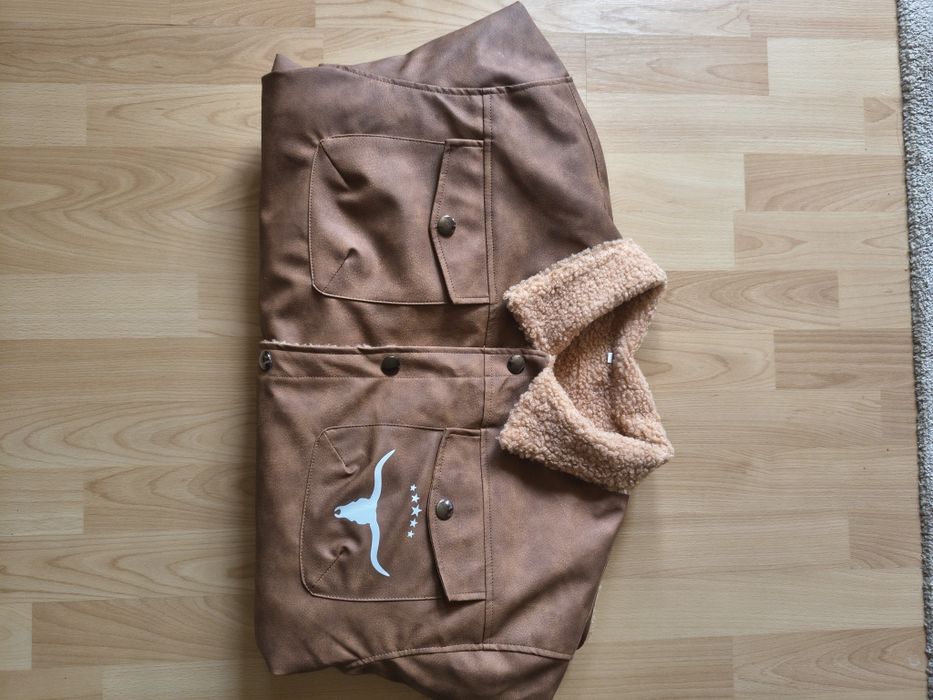 Haina barbati,piele ecologica,capuseala calda,XXXL.Noua