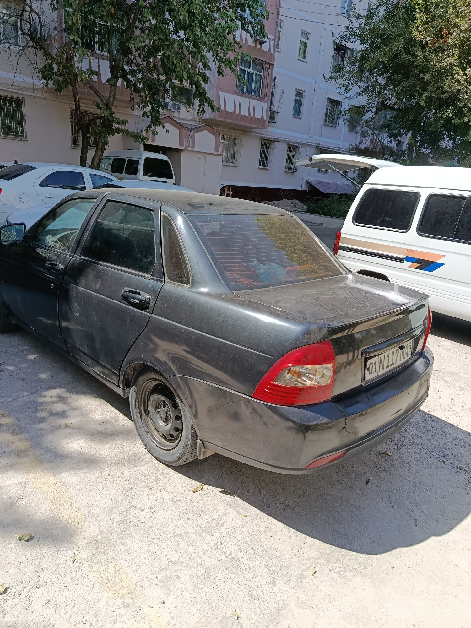 lada piriora . .