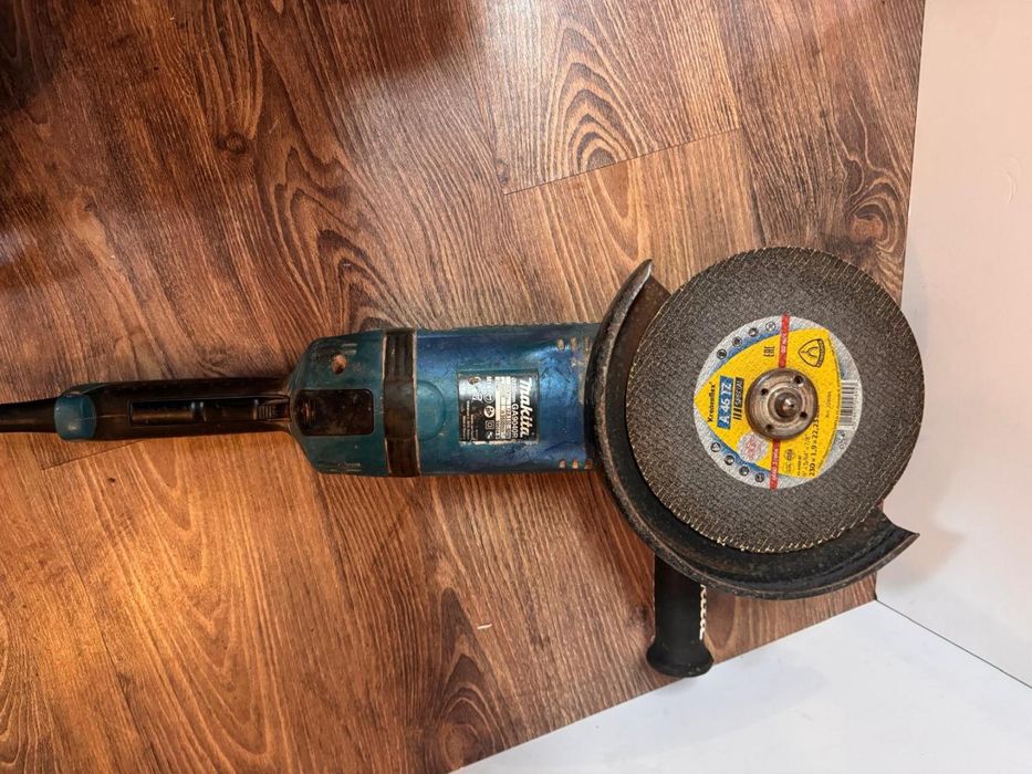 Polizor unghiular (flex) Makita GA9040, 2600 W, 230 mm, 6600 RPM -P-