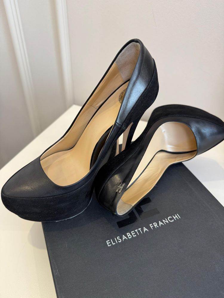 Продаю оригинал обувь  elisabetta franchi