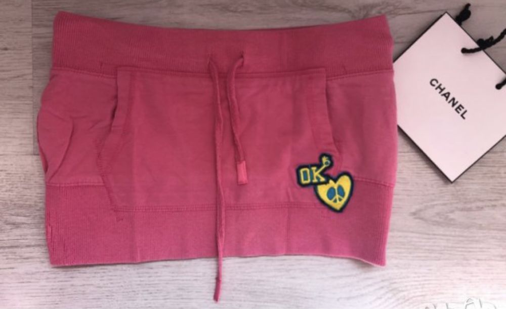 Пола с джобчета Chanel model