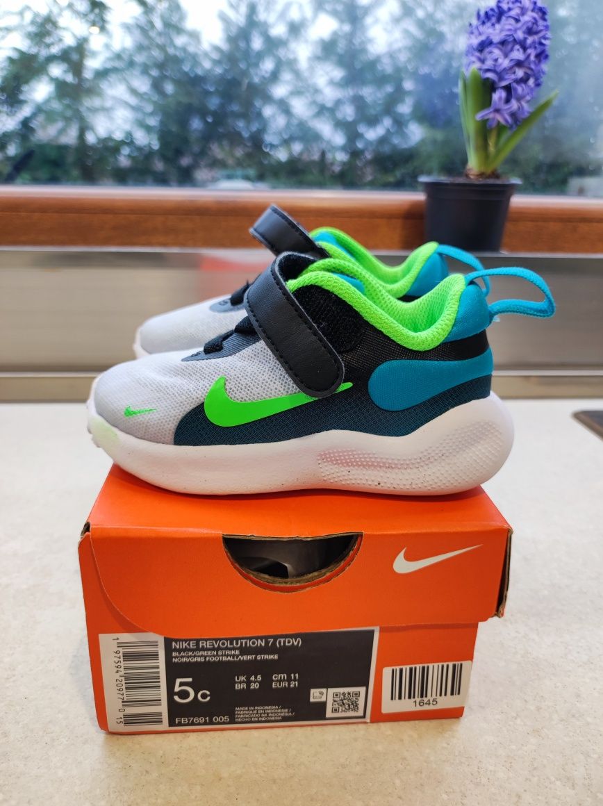 Детски маратонки Nike