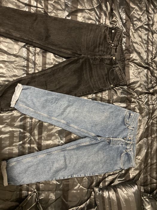 Два броя дънки зара за 35 лв.