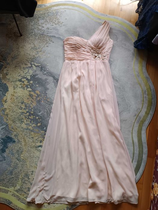 Лот от официални рокли