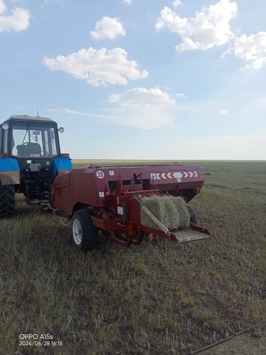 Сено в тюках луговое свежый.пресс тюкан тюки плотные от 20 до 25 кг.