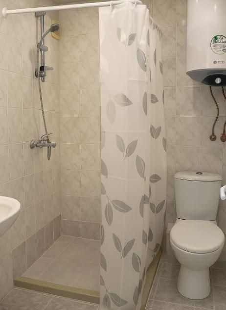 Едностаен апартамент в района на Гръцка махала!