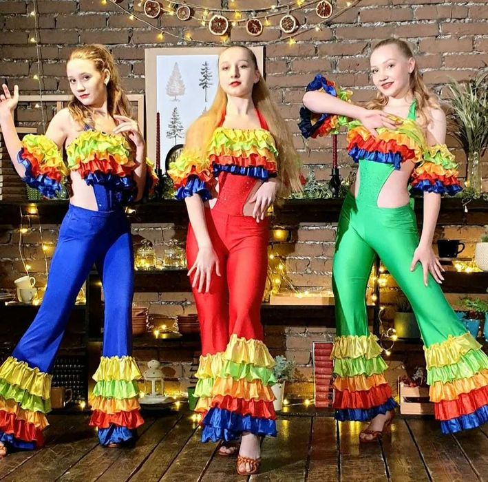 танцевальные костюмы