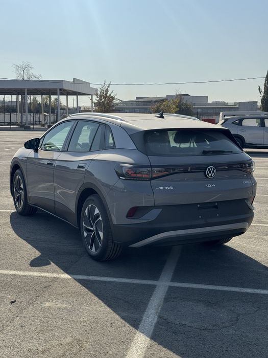 Volkswagen Id4 BEZ PROBEG 1-poz 428km zapas xod 2025-Yil