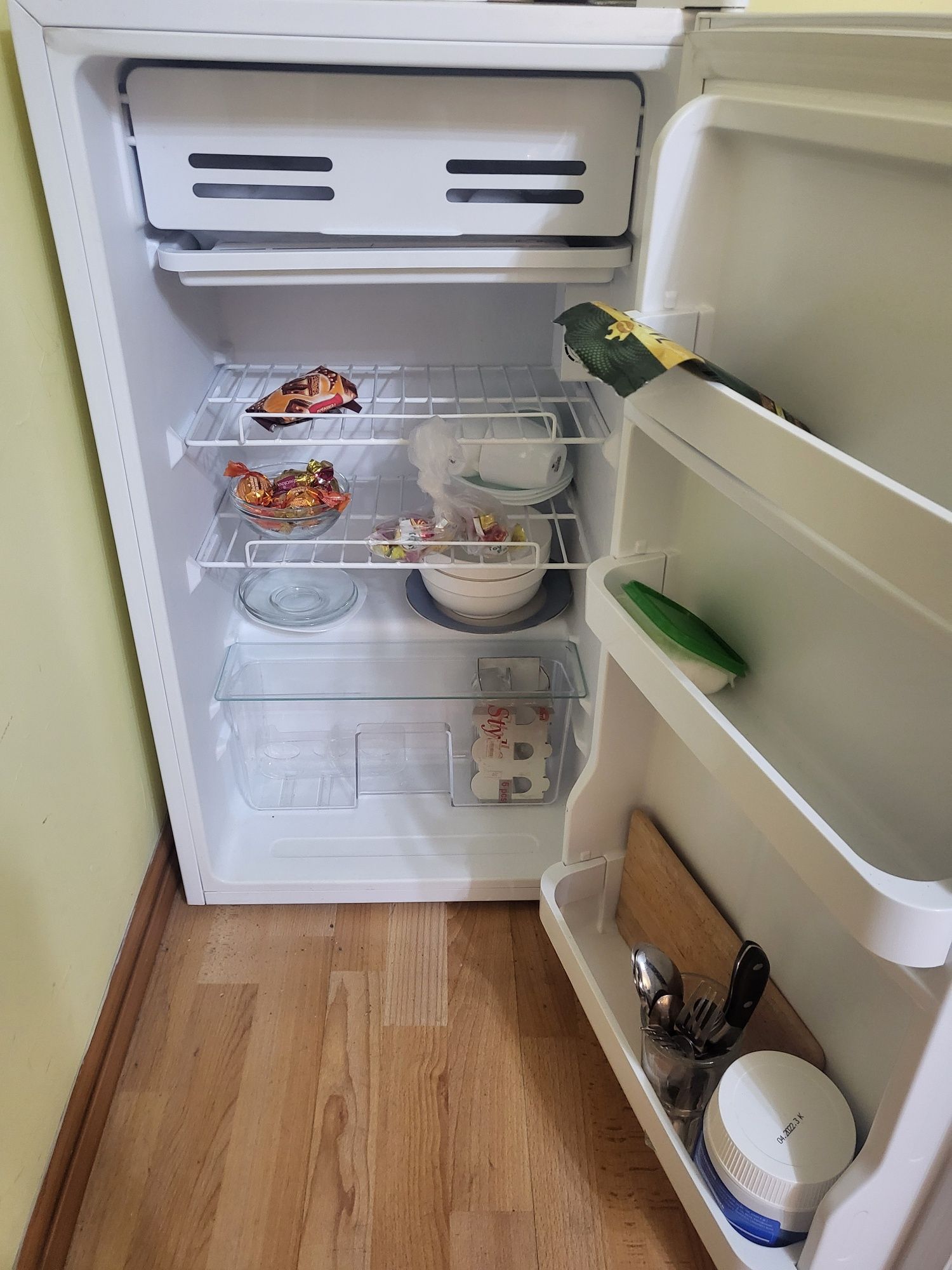 Холодильник 1 метр. Elenberg