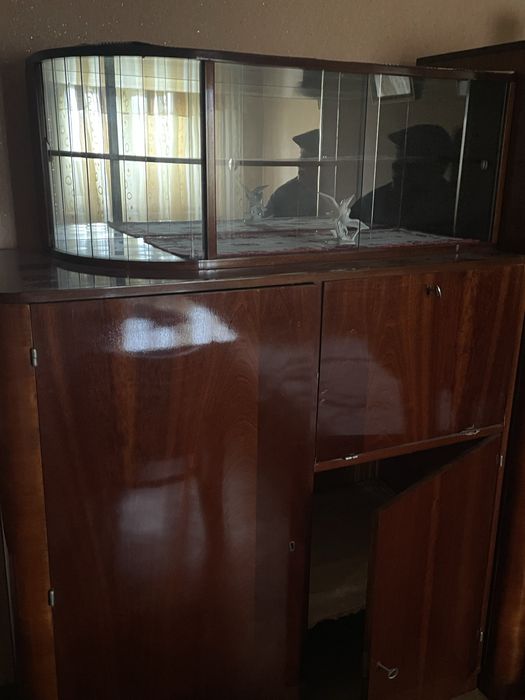 Mobila vintage din lemn