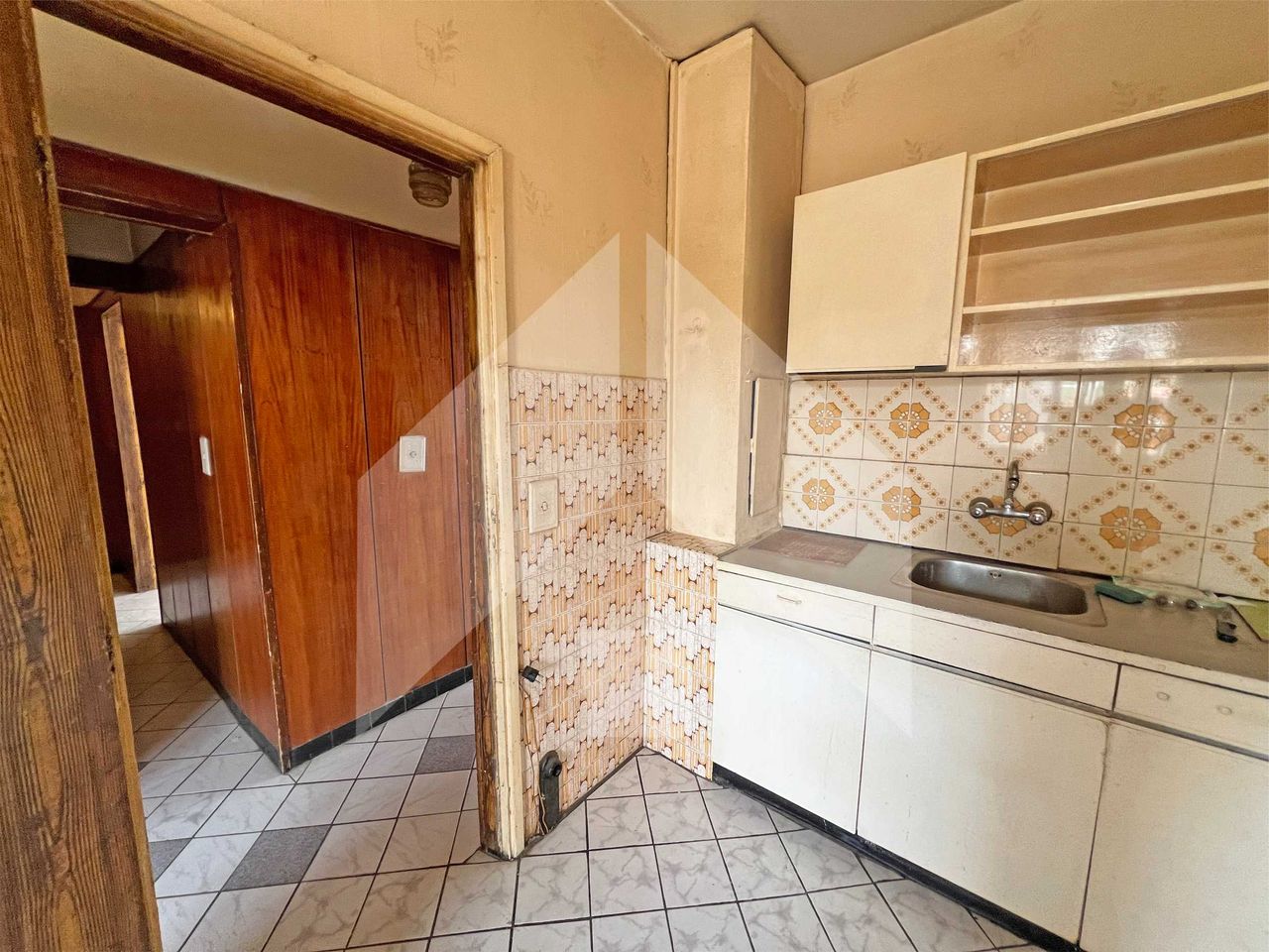 Продава се Двустаен апартамент в Нови пазар - 75 кв.м за 612 €/кв.м - Снимка #14