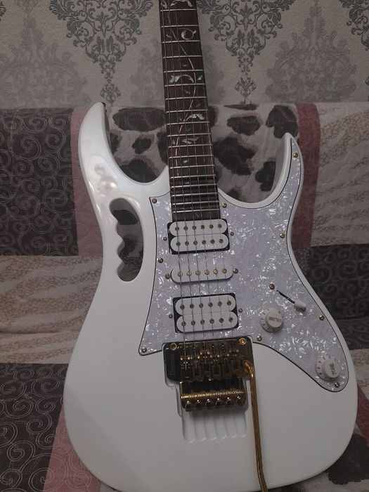 Электрогитара ibanez jem Steve Vai