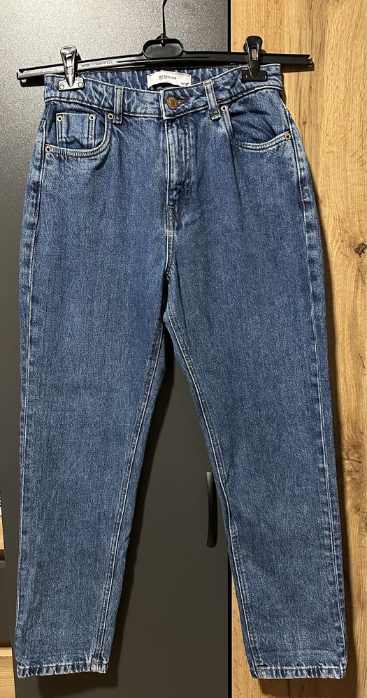 Дамски дънки Reserved, Bershka