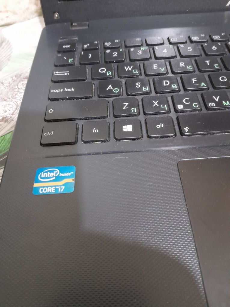 Продаётся хороший ноутбук Asus с процессором Core i 7