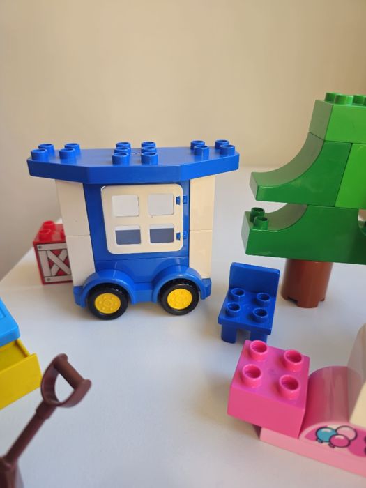 Lego Duplo Casa de vacanta pe roti a familiei, 44 piese