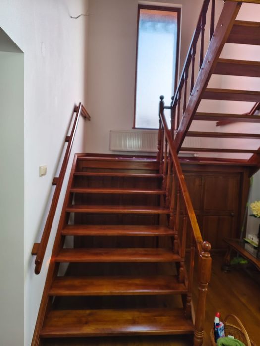 Casa de vanzare 220mp