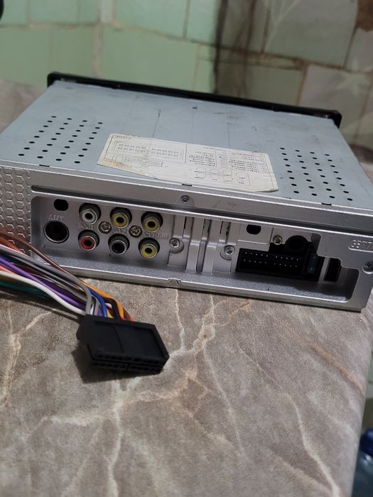 Vând casetofon de audi a4 b6