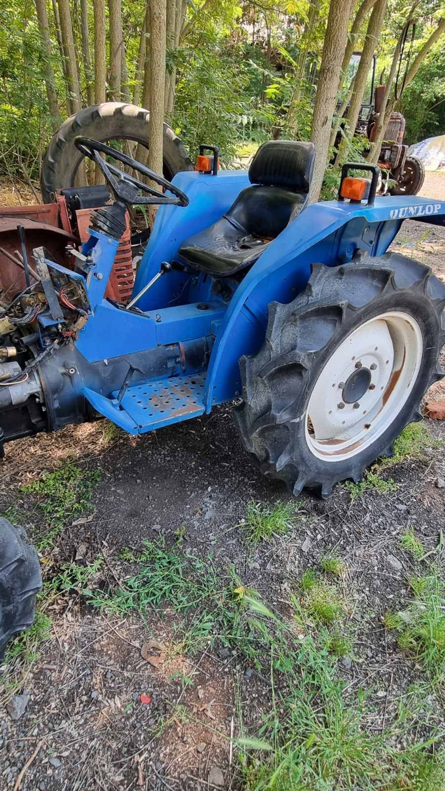 Продавам трактор Iseki / Исеки TL2700