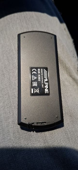 Дистанционно за радио Alpine модел rue-4360