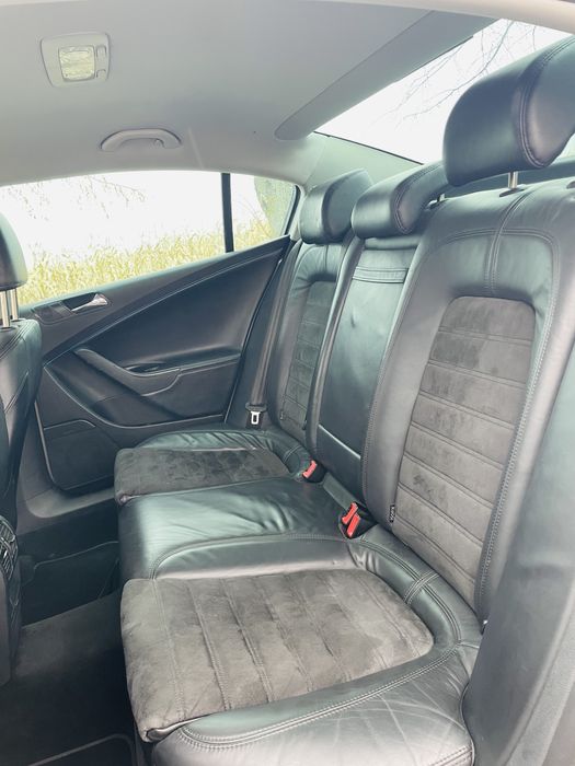 Vând Volkswagen Passat