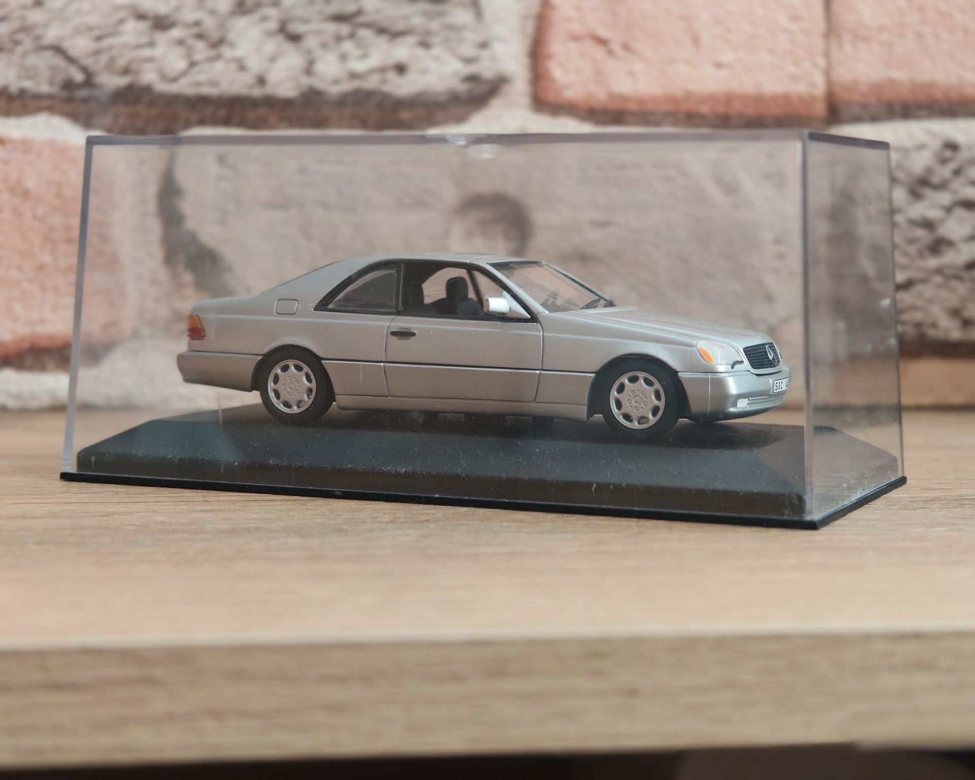 Колекционерски модел Mercedes-Benz 600 SEC 1:43 в кутия