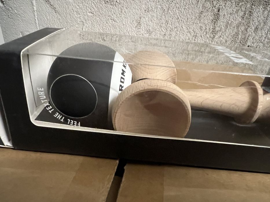 Kendama Krom Pop ORIGINALA!  Neagra