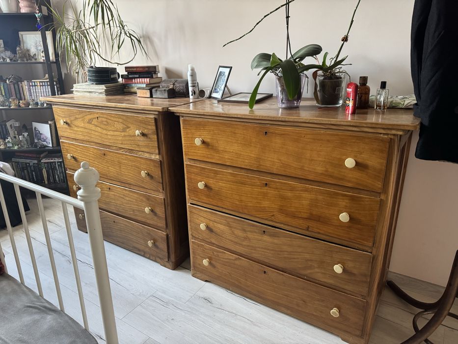 Дървени винтидж скринове