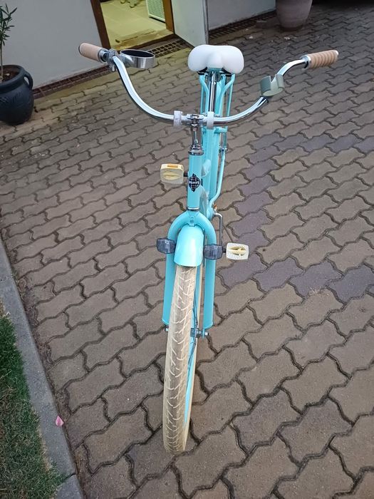 Vând bicicletă marca Huffy