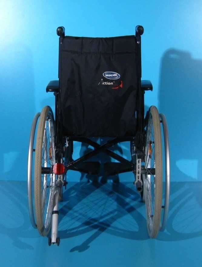 Scaun cu rotile din aluminiu  Invacare / latime sezut 38 cm