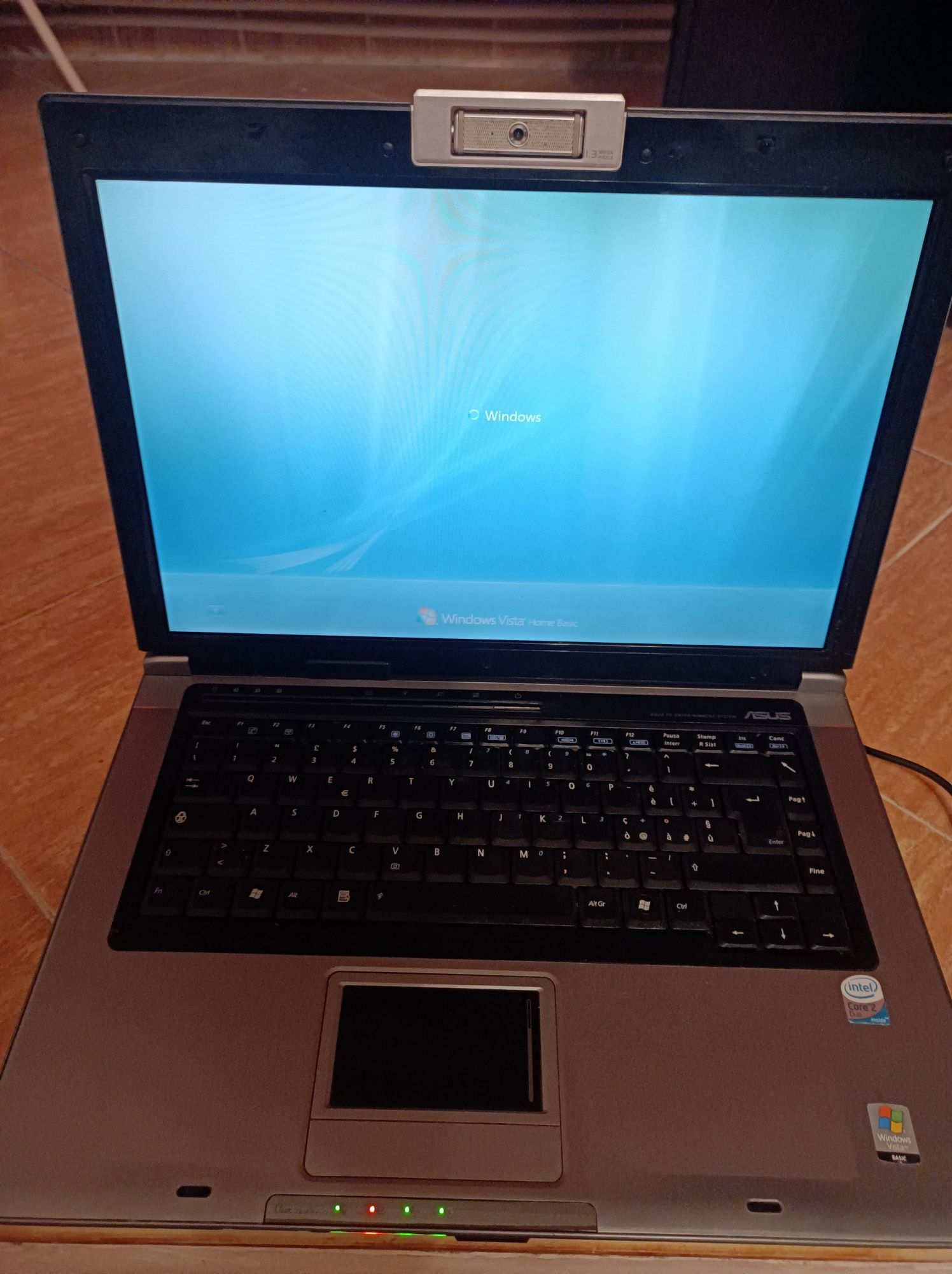 Laptop Asus 15 ,6 diagonala ecran