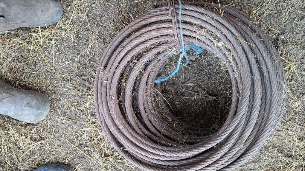 Vând 2 role cabluri taf 100 metri rola grosime 16 milimetri