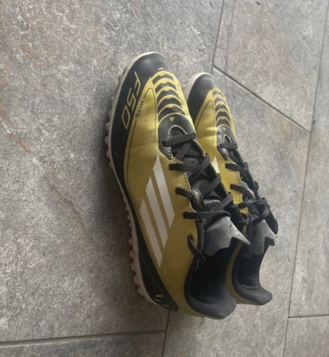 Ghete de fotbal Adidas F50 club tf