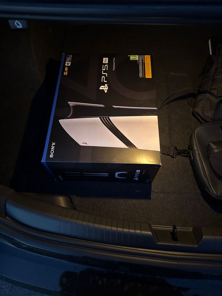 Продается Playstation 5 PRO (Европа)