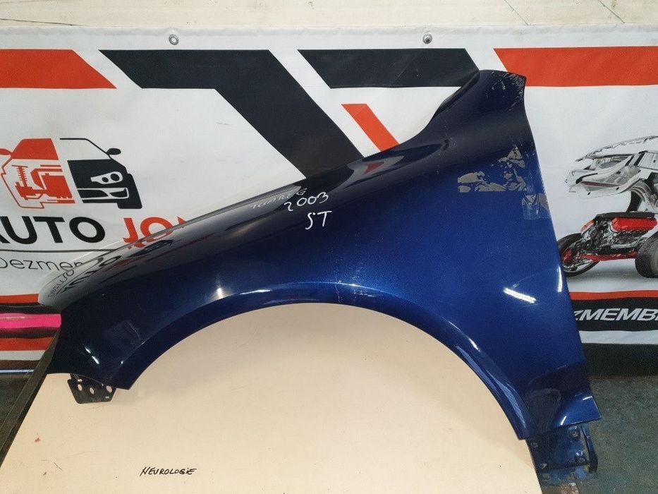 Aripa  stanga fata VOLKSWAGEN TOUAREG 7LA, 7L6, 7L7 2002 - 2013 3.0 V6 TDI