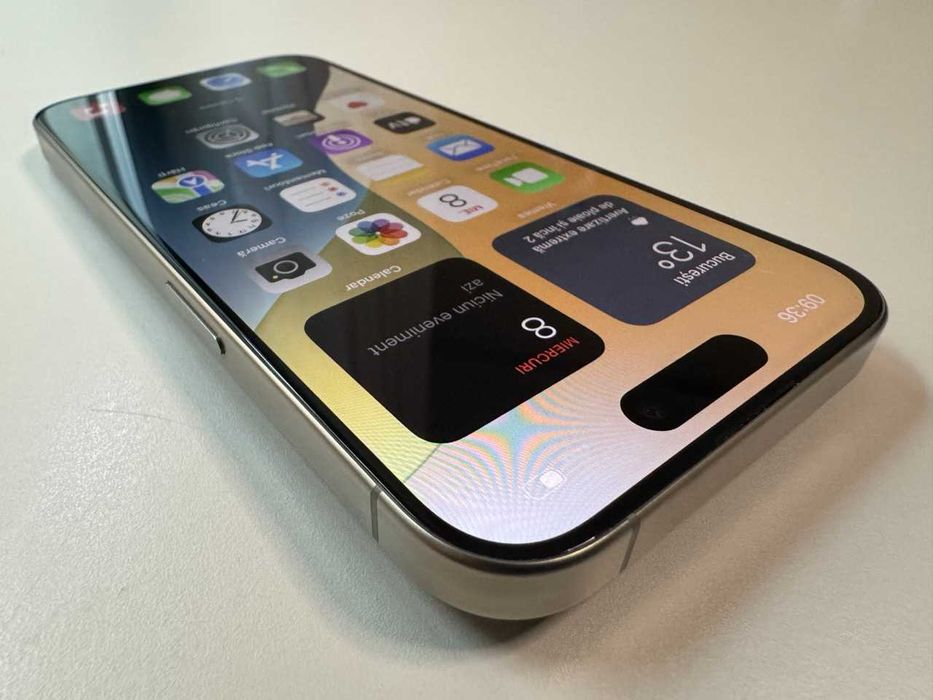  Apple / iPhone 15 Pro / 128 Gb / Natural Titanium