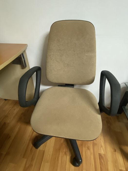 Scaun de birou.
