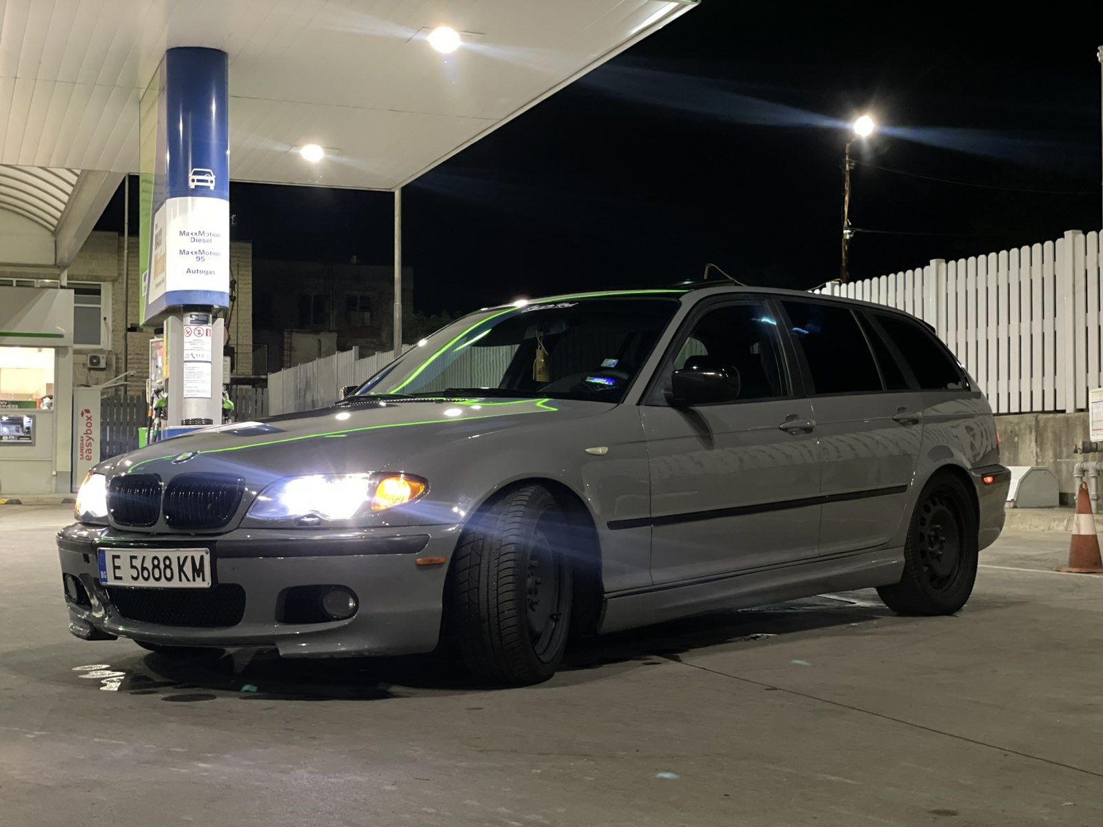 Продава се BMW E46 2.0D